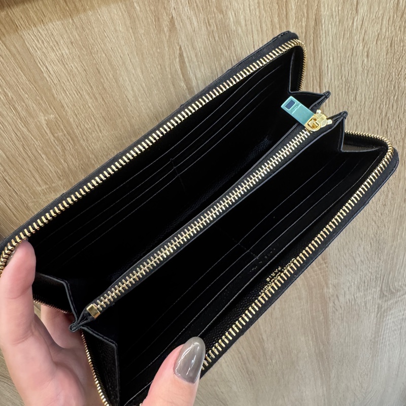 YSL 黑魚子醬霧金釦拉鍊長夾 離櫃品❤️-6