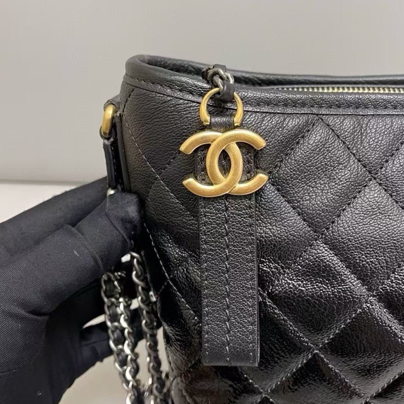 Chanel 黑金荔枝皮漸變色流浪包 中號 28*23-3