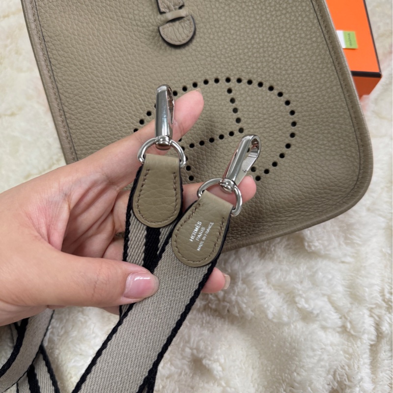 【現貨，】Mini Evelyn full set 有盒有防塵袋-11