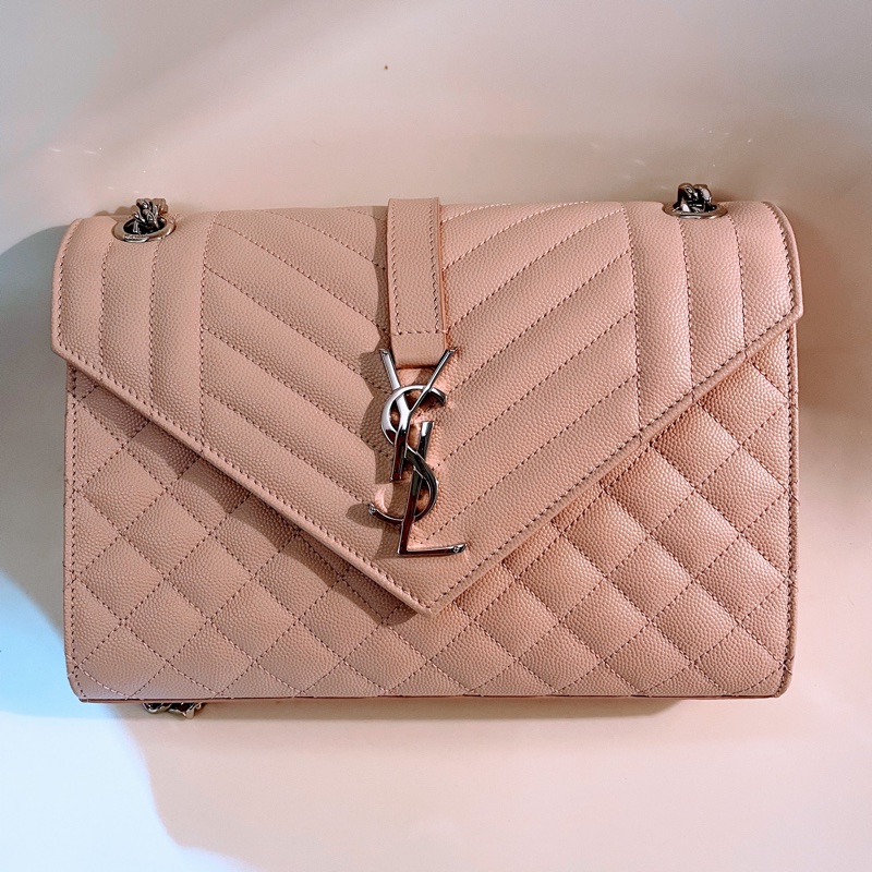 YSL 聖羅蘭 粉米 Envelope魚子醬牛皮信封包-1