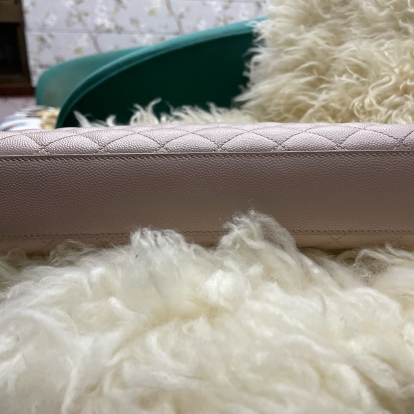 YSL 聖羅蘭 粉米 Envelope魚子醬牛皮信封包-13