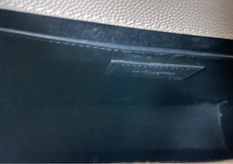 YSL 聖羅蘭 粉米 Envelope魚子醬牛皮信封包-14