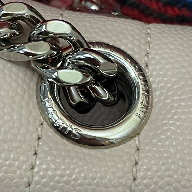 YSL 聖羅蘭 粉米 Envelope魚子醬牛皮信封包-17