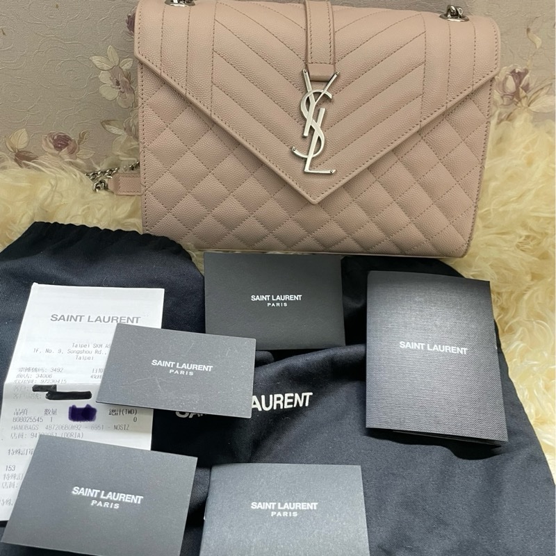 YSL 聖羅蘭 粉米 Envelope魚子醬牛皮信封包-20