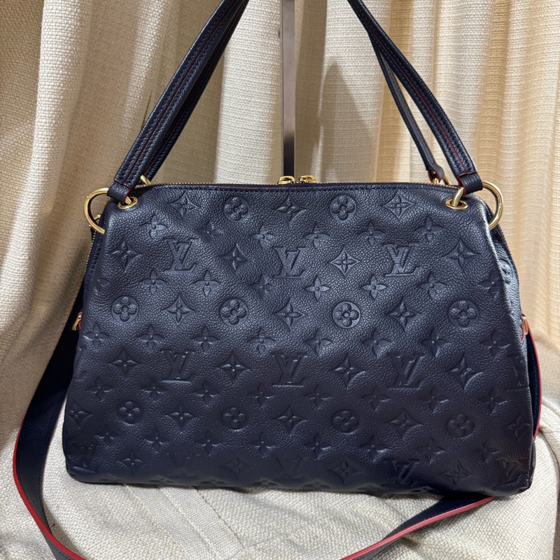 小巴黎二手名牌真品Lv 壓紋Logo 真皮 海軍藍 肩背 斜背 多用 有背帶-1