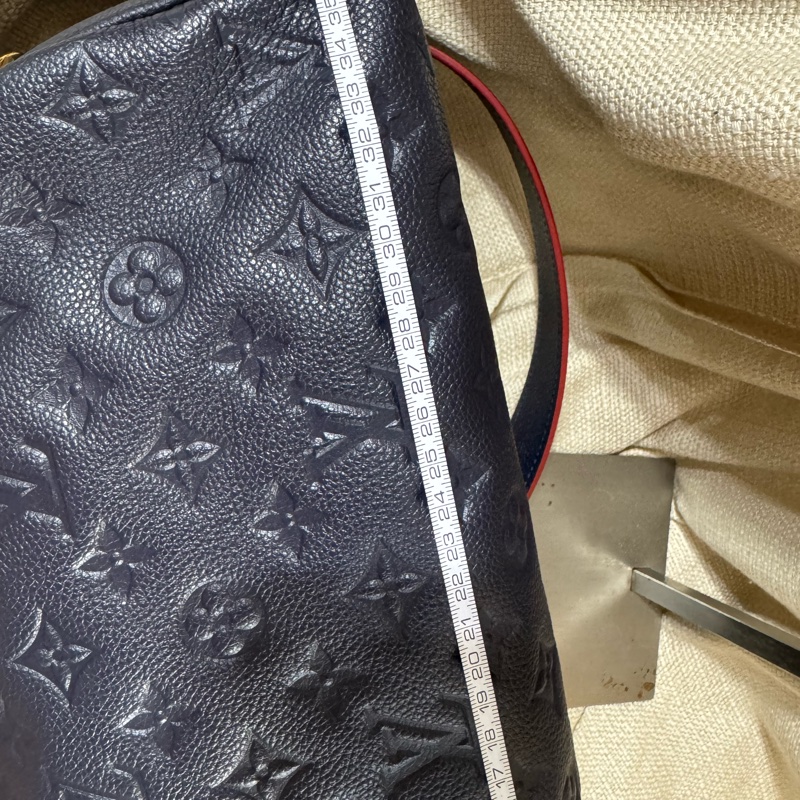 小巴黎二手名牌真品Lv 壓紋Logo 真皮 海軍藍 肩背 斜背 多用 有背帶-15