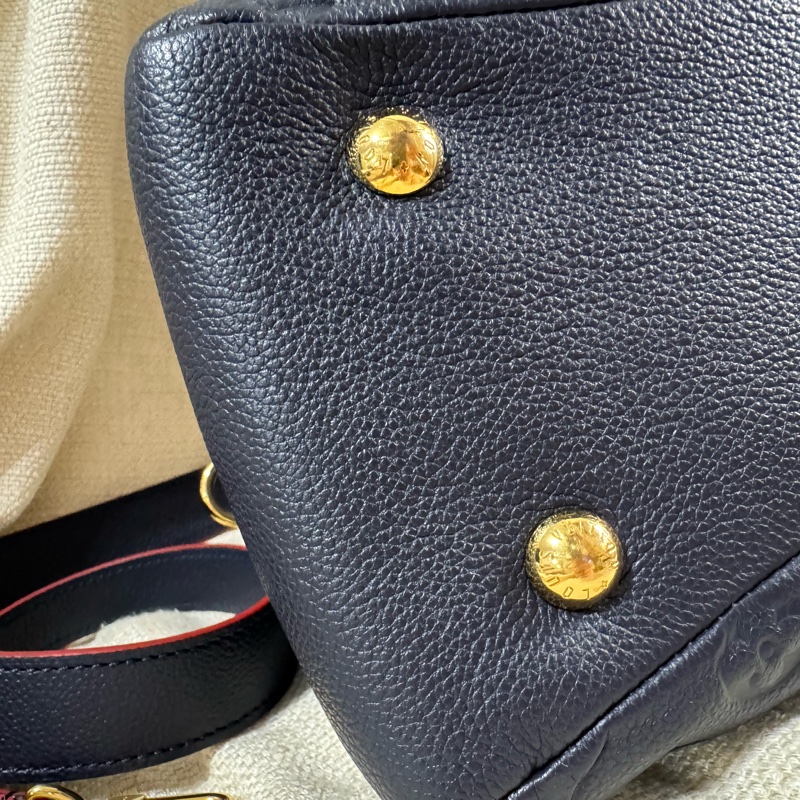 小巴黎二手名牌真品Lv 壓紋Logo 真皮 海軍藍 肩背 斜背 多用 有背帶-24