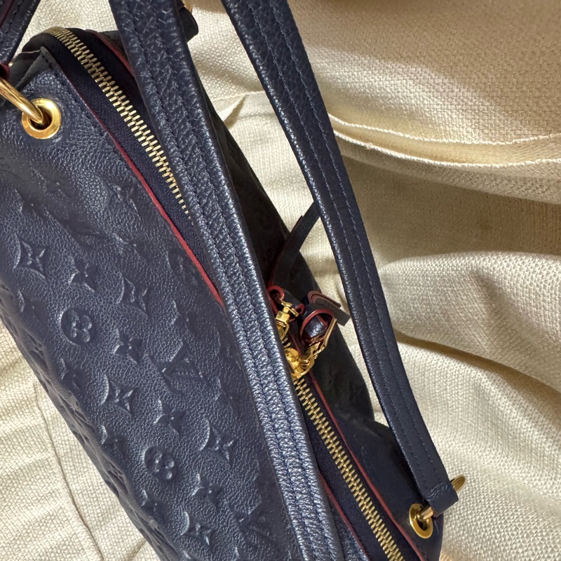 小巴黎二手名牌真品Lv 壓紋Logo 真皮 海軍藍 肩背 斜背 多用 有背帶-37