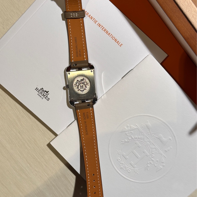 Hermès Cape Cod 鑲鑽女錶 CC1.331-2