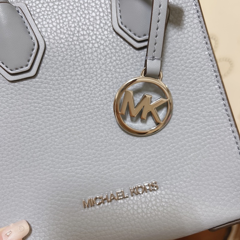MICHAEL KORS MK MERCER 荔枝皮琴譜包 天空藍-5
