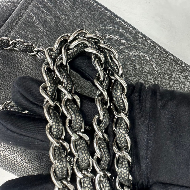 香奈兒荔枝牛皮翻蓋浮雕大logo鏈條包灰色-3