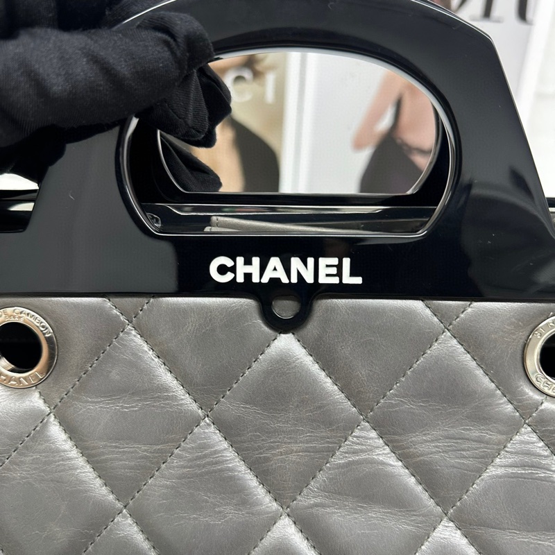 買個香奈兒Chanel吧一隻就夠 衣架包超美-1