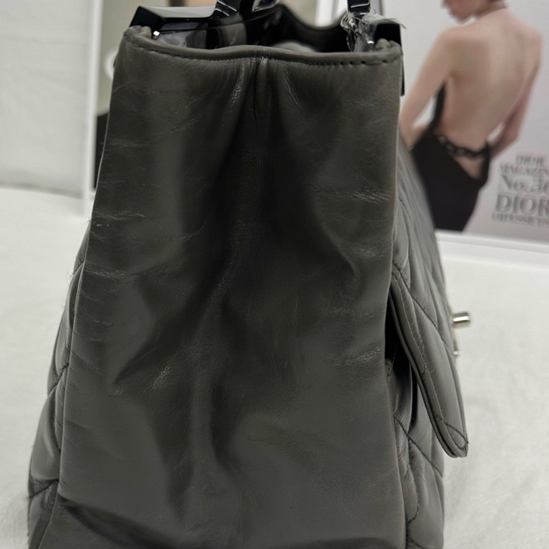 買個香奈兒Chanel吧一隻就夠 衣架包超美-17