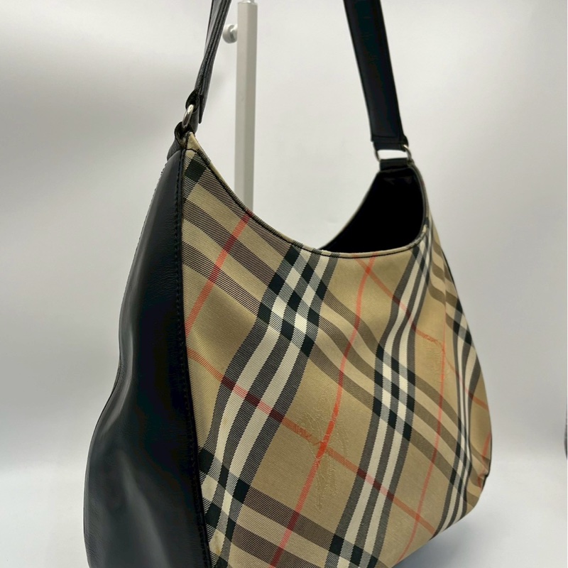 🏷️ Burberry Hobo-9