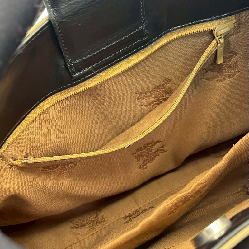 🏷️ Burberry Hobo-10