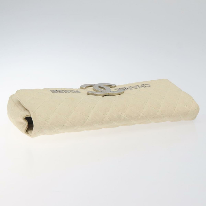 【日本直送】香奈兒 Cruise Line Matelasse 手拿包 奶油銀色 CC 正品 118381-4
