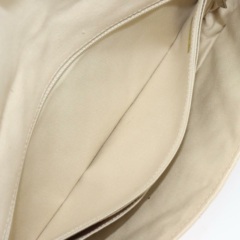 【日本直送】香奈兒 Cruise Line Matelasse 手拿包 奶油銀色 CC 正品 118381-10