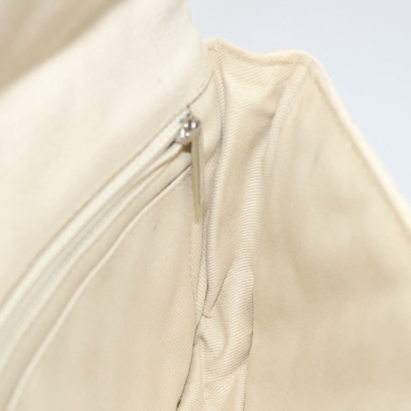 【日本直送】香奈兒 Cruise Line Matelasse 手拿包 奶油銀色 CC 正品 118381-17