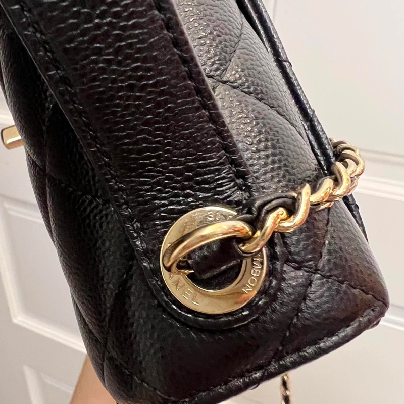 Chanel 香奈兒 小號郵差包 黑金荔枝皮-17