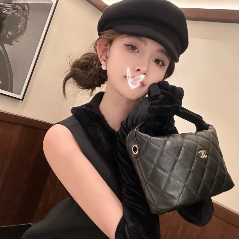 Chanel 25C 荔枝牛皮黑金飯盒包 全新-5