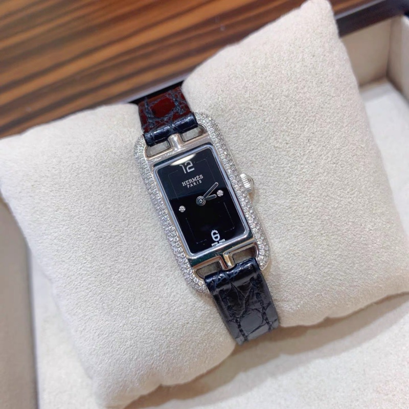 愛馬仕 99新閒置 KELLY系列 女士石英表  原鑲鑽 黑色盤面-0