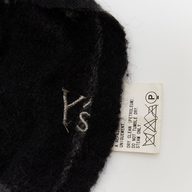 Y'S YOHJI YAMAMOTO grey 100% wool checkered black Y safety pin fringe scarf-7