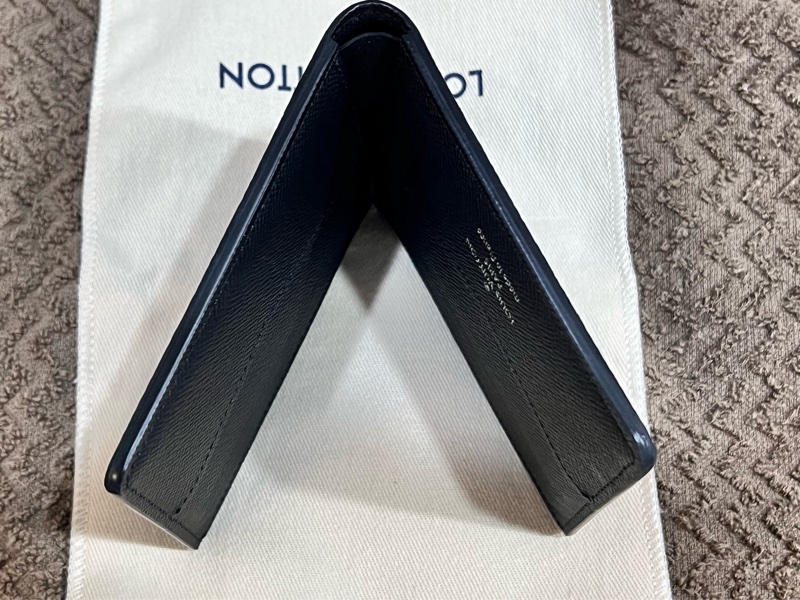 LOUIS VUITTON 路易斯威登男士經典黑色老花-八卡短夾🌟-20
