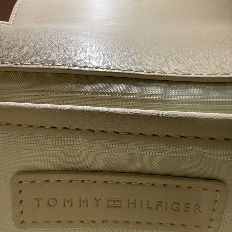 Tommy Hilfiger 美式休閒仿皮馬鞍包半月包碗豆包-13