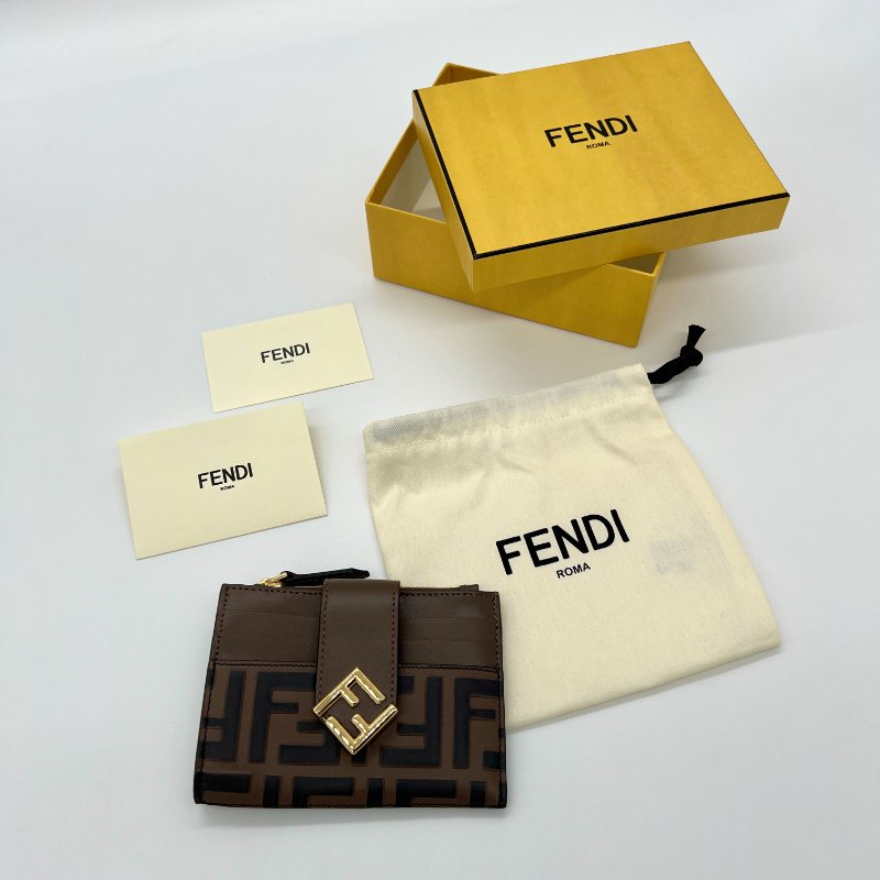 Fendi FF Diamonds拉鏈卡夾-12