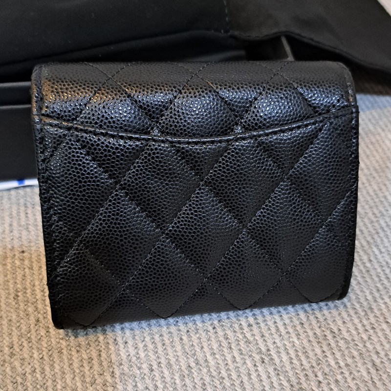 保留 Chanel 香奈兒 三折短夾黑色荔枝皮*金logo-6