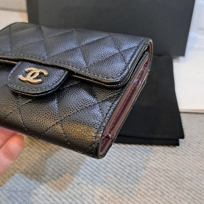 保留 Chanel 香奈兒 三折短夾黑色荔枝皮*金logo-9
