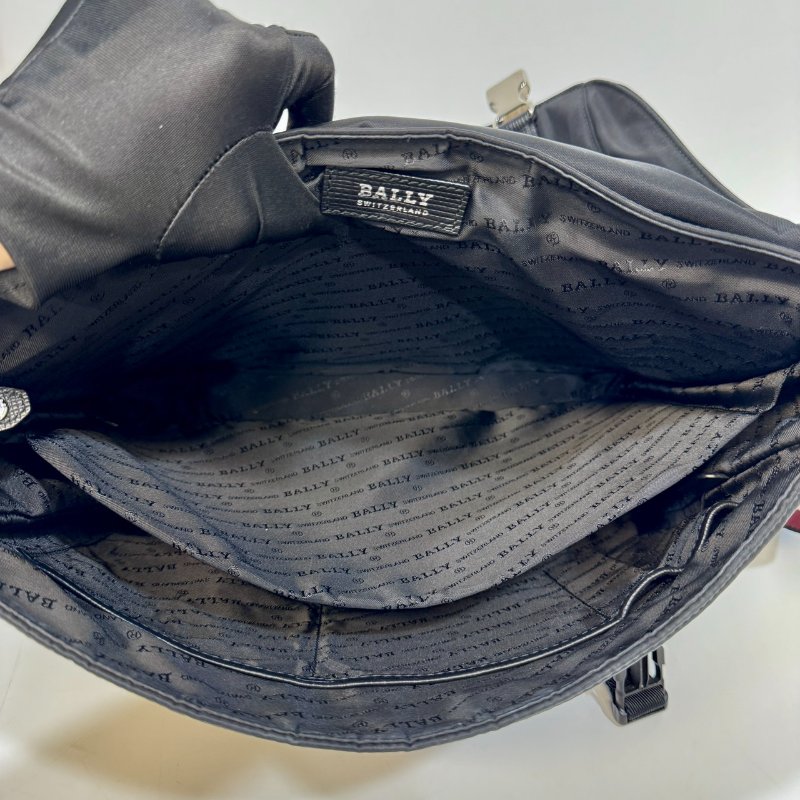 BALLY 黑尼龍雙銀扣fabro郵差包-5