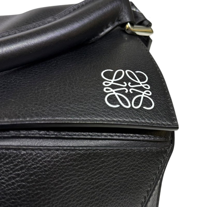 【美收精品】LOEWE PUZZEL 黑色皮革肩背包 2-334-9