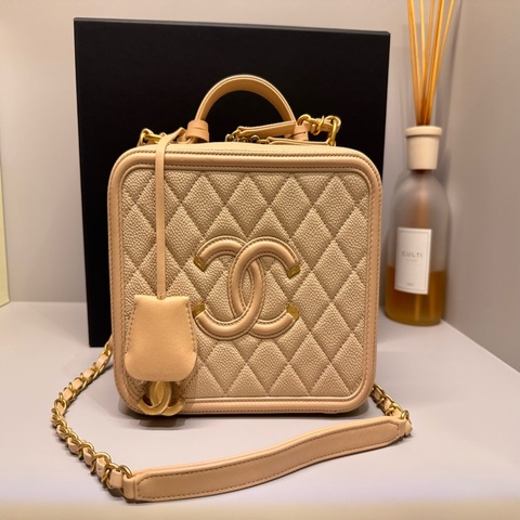 Chanel Vanity case 奶茶色相機包