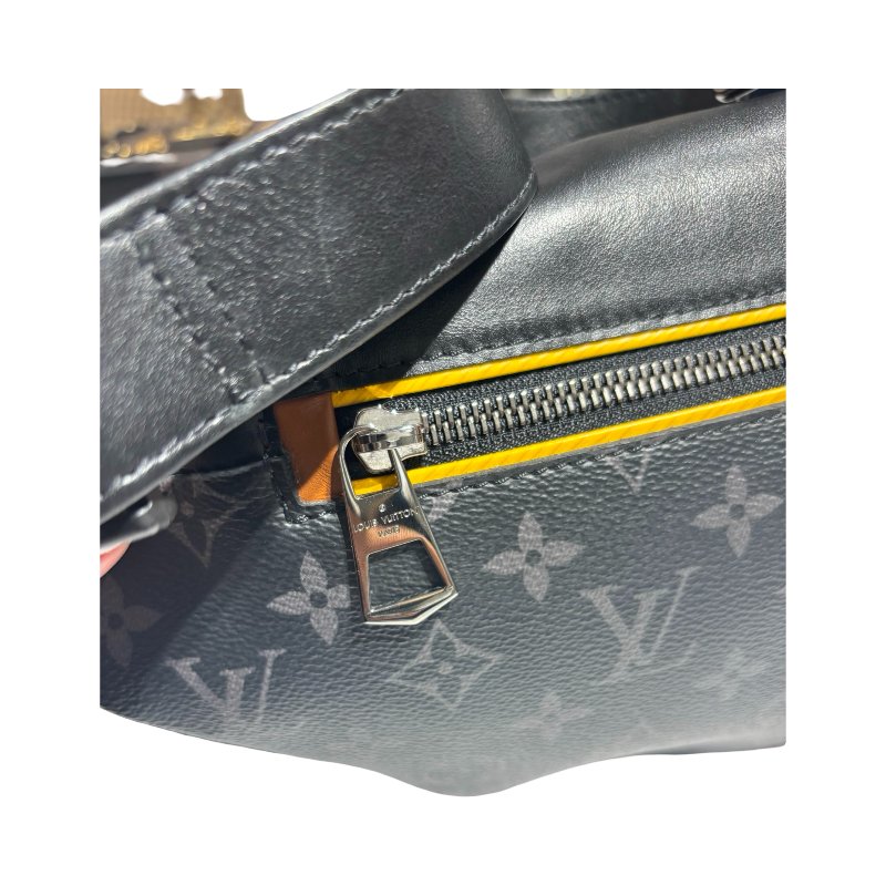 LOUIS VUITTON DISCOVERY BUM BAG-4