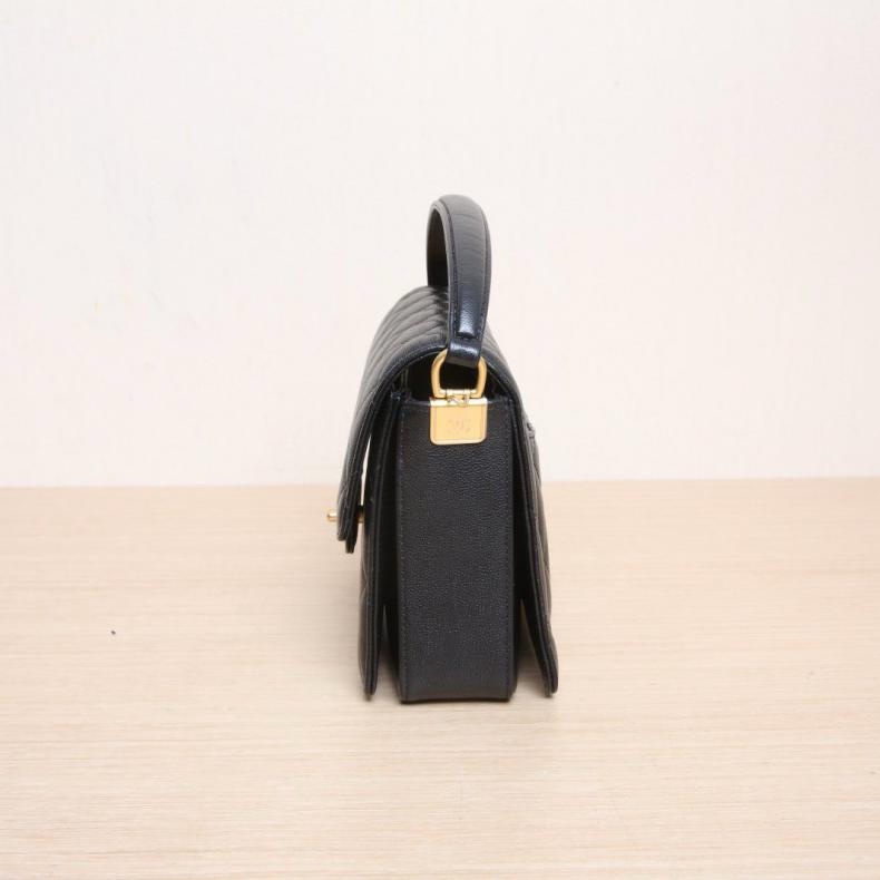 CHANEL(香奈兒)  黑色  晶片開 金扣 24K 手柄 CF 口蓋包 手提單肩包 22cm-1