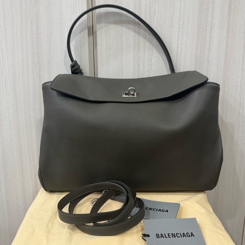 Balenciaga 巴黎世家rodeo中號卡其褐色軍綠