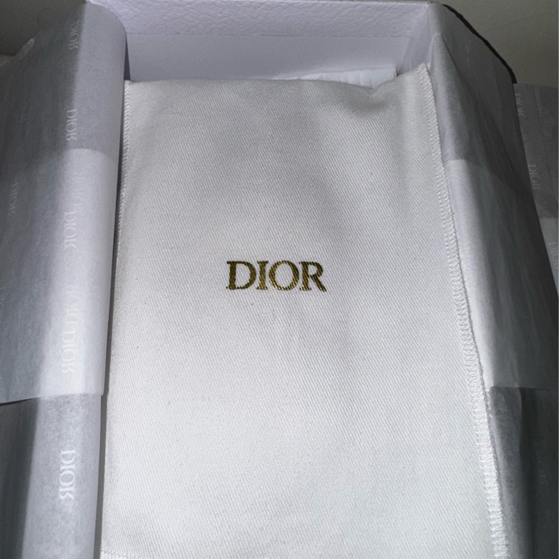 Dior Miss Caro 護照套-4