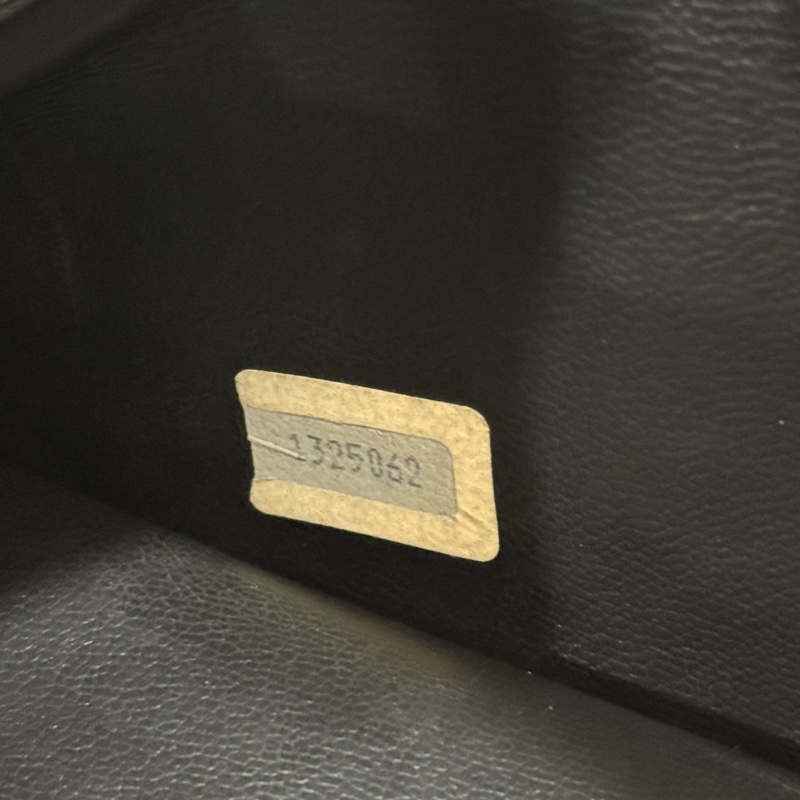 CHANEL 香奈兒皮革化妝包-21