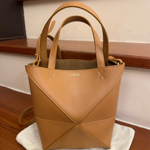 Loewe太妃糖幾何造型手提鞋背包