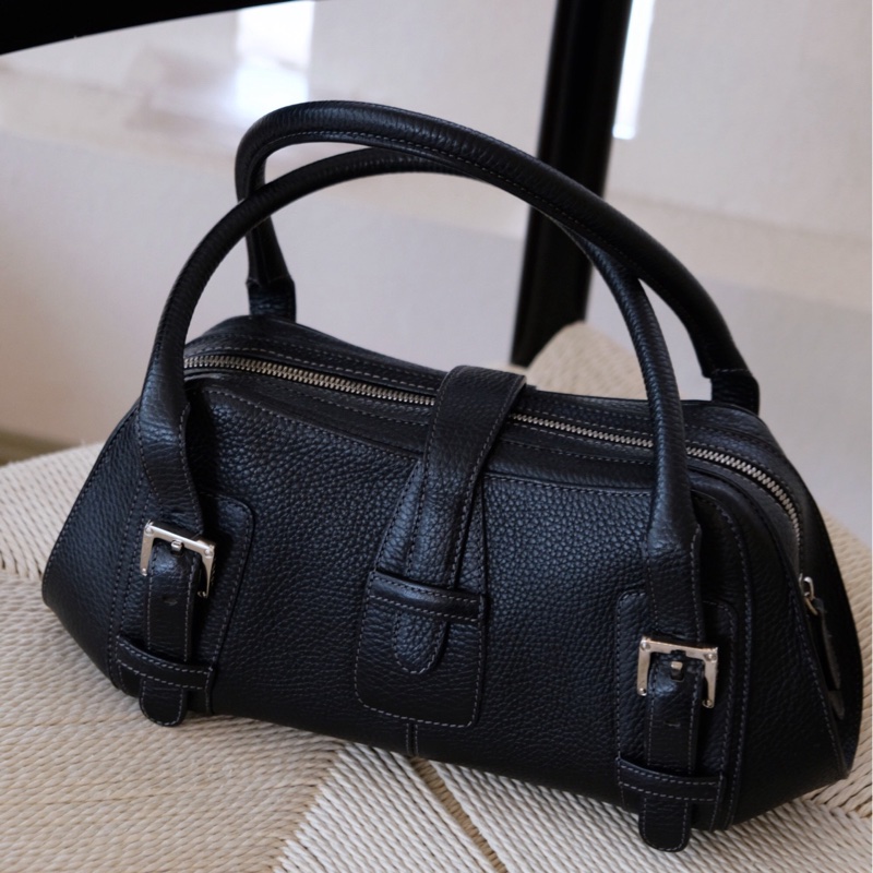 Loewe 羅意威黑色外縫線飛碟包🟣-2