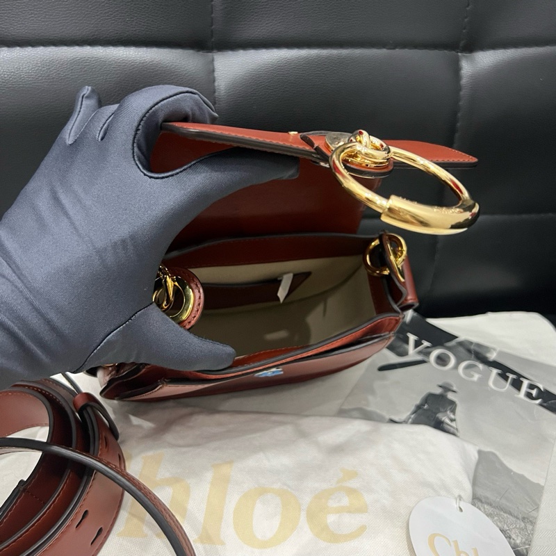 全新閒置Chloe Tess拼色小豬包-6