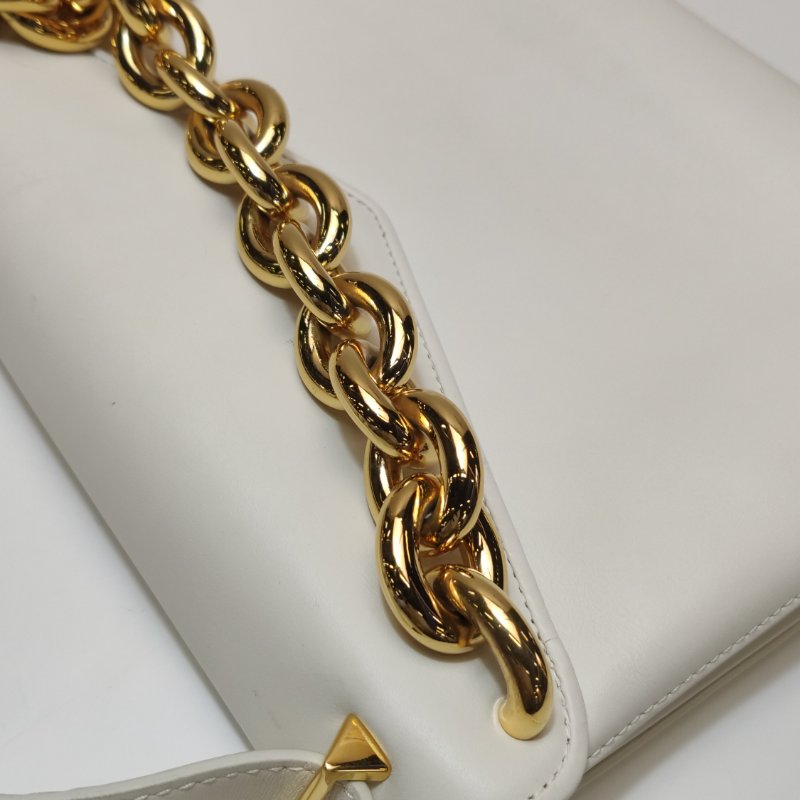 9❤白色Bottega Veneta Mount牛皮BV金屬鏈斜挎包單肩包-13