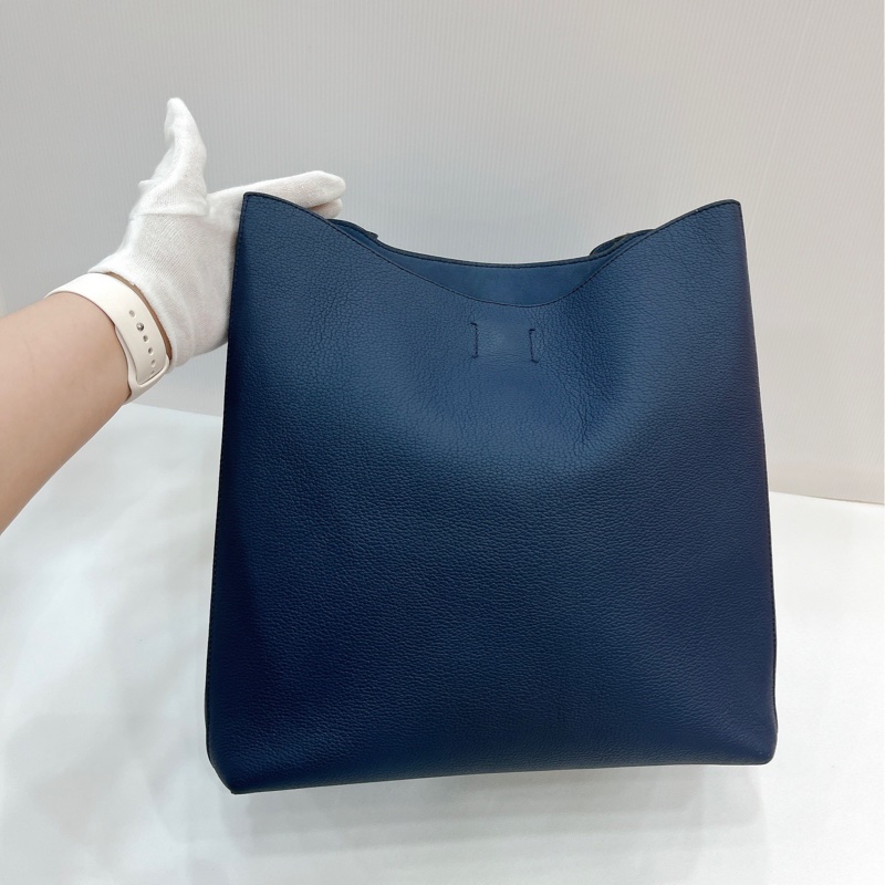 莉亞精品♡MCM Mila hobo深藍色 二手美包-4