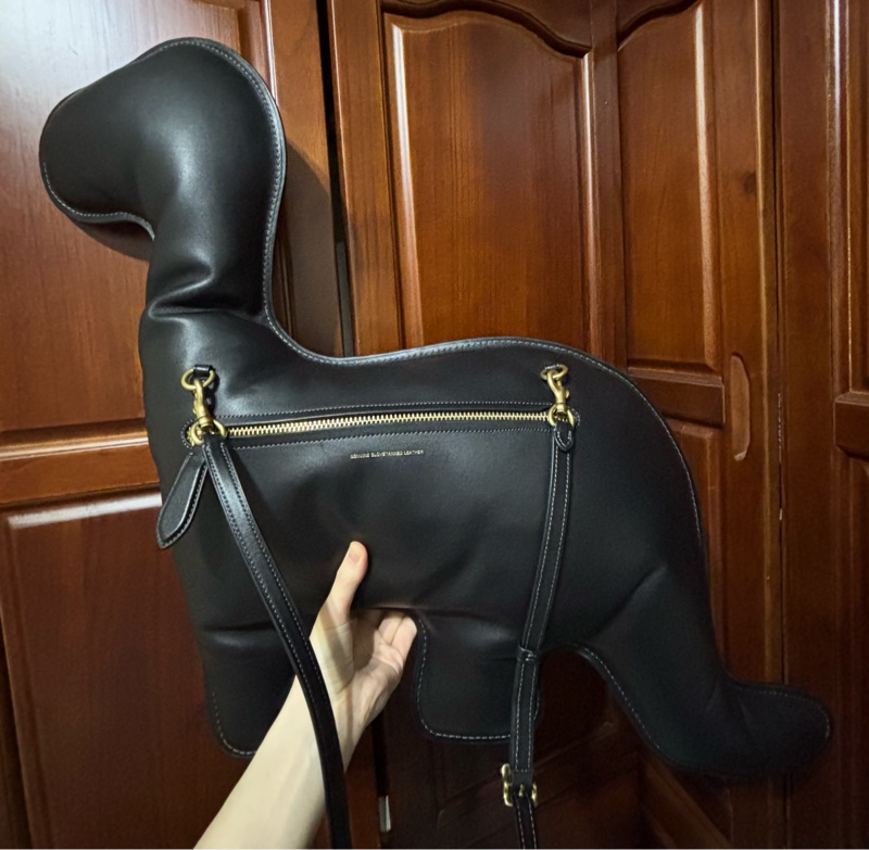 Coach 秀場 專櫃款 Dino kisslock frame bag 黑恐龍 巨大側背包-1