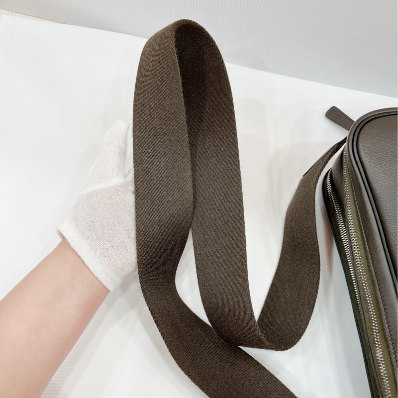 莉亞精品♡Hermes Evergrain Hebdo Reporter 信差包 二手-14