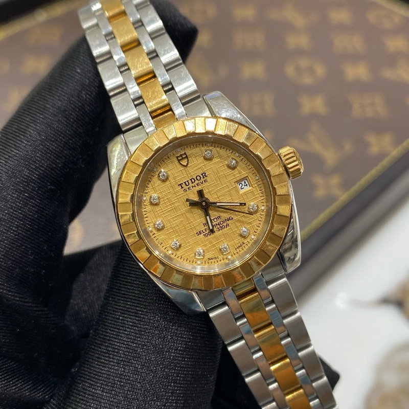 Tudor帝舵經典M22013-0010間金28mm自動機械女表-1