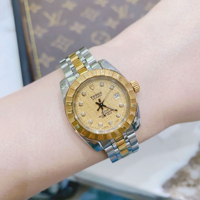 Tudor帝舵經典M22013-0010間金28mm自動機械女表-4