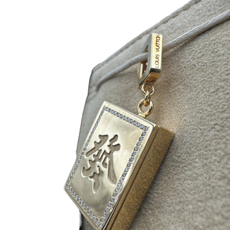 【美收精品】LOUIS VUITTON K金吊墜 B-29【隔月月中將轉賣至日本 上架期限30天】-2