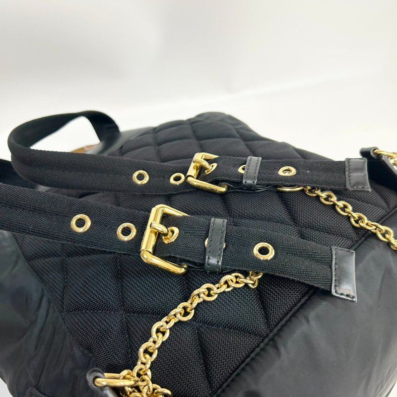 BURBERRY 黑色尼龍拚棕皮革金釦大號後背包-11